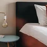 Hotel Holt *