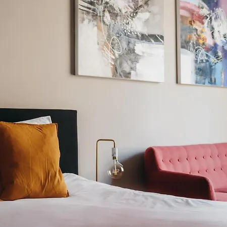 Holt Hotel