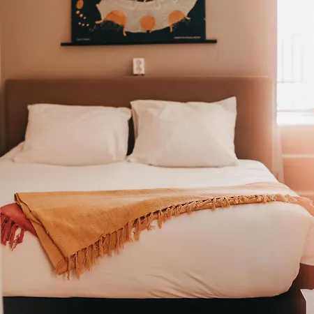 Hotel Holt *