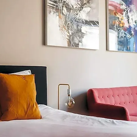 Hotel Holt