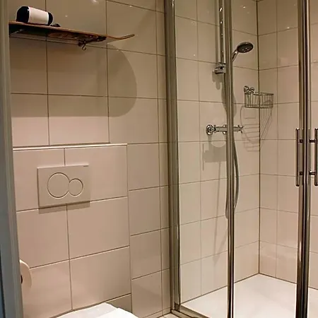 Hotel Holt *